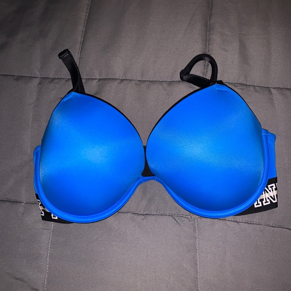 PINK wear everywhere bra